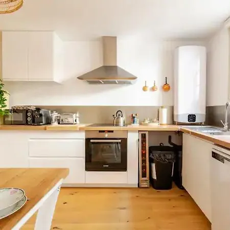 Hébergement de vacances Soon - Maison De Roots *